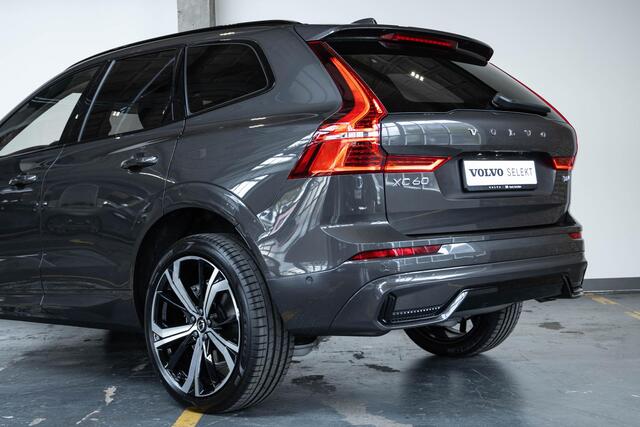 Volvo XC60 2.0 T8 Plug-in hybrid AWD Ultra Dark | Luchtvering | 455 PK Systeemvermogen | 21" Lichtmetalen Velgen | Semi-Elektrische Trekhaak 13-Polig | Head-Up Display | Harman Kardon Premium Audio | Google infotainment | Longe Range |