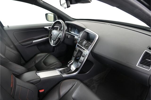 Volvo XC60 2.0 D4 FWD Ocean Race | 97.000 kilometer | Dealer onderhouden | Trekhaak |