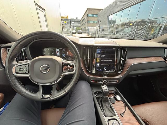Volvo XC60 2.0 T5 AWD Inscription / Panoramadak / Camera / Stoelverwarming / Elek. Achterklep