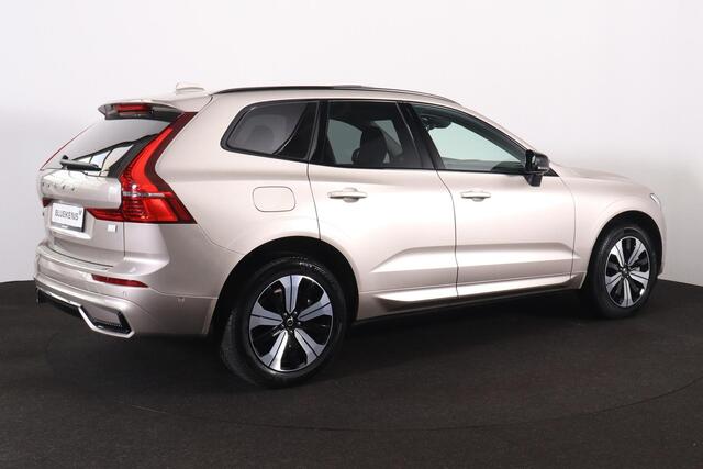 Volvo XC60 T6 Recharge AWD Plus Dark - LONG RANGE - Panorama/schuifdak - IntelliSafe Assist & Surround - 360º Camera - Harman/Kardon audio - Adaptieve LED koplampen - Verwarmde voorstoelen, stuur & achterbank - Parkeersensoren voor & achter - Elektr. bedienb. voorst
