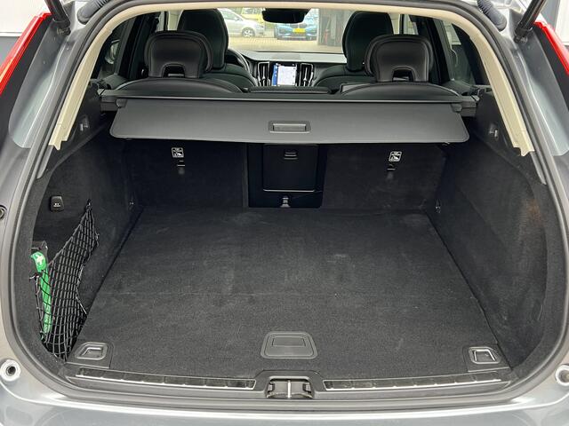 Volvo XC60 2.0 T6 Recharge 340 pk AWD Business Pro Panoramadak 20 Inch Velgen Navi 360 Camera Harman Kardon Carplay Bliss DAB Leder Stoel + Stuurverwarming
