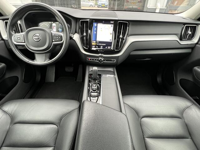 Volvo XC60 2.0 T6 Recharge 340 pk AWD Business Pro Panoramadak 20 Inch Velgen Navi 360 Camera Harman Kardon Carplay Bliss DAB Leder Stoel + Stuurverwarming