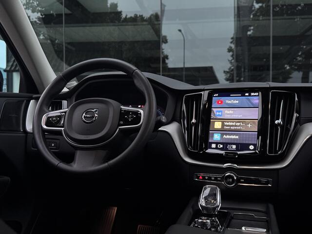 Volvo XC60 2.0 T6 Plug-in hybrid AWD Ultimate Bright Pano | Luchtvering | H&K
