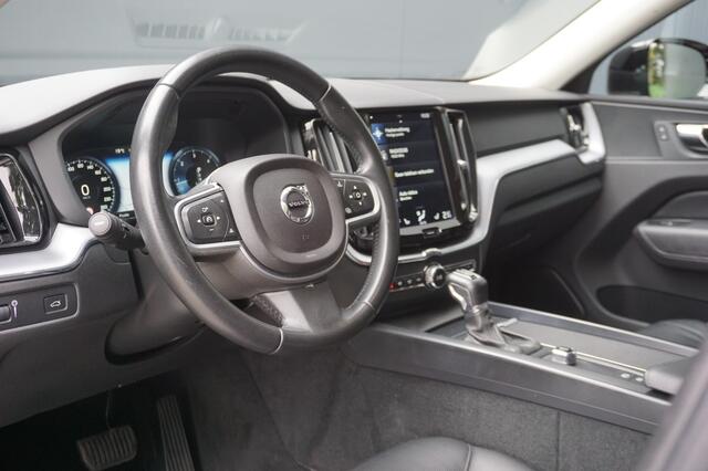 Volvo XC60 2.0 D4 AWD Momentum | Origineel NL | Camera | Leder | Cruise Control | Navigatie |