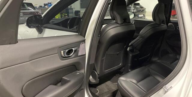 Volvo XC60 2.0 T8 Twin Engine AWD R-Design | Trekhaak | Luchtvering | Bowers & Wilkins | 22'' | Memory L+R | Panoramadak | Massage | Stoel Koeling + verwarming | VOL VOL