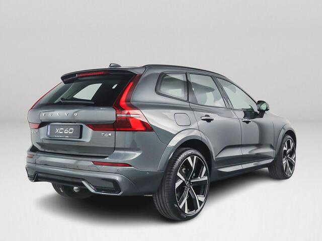 Volvo XC60 T6 Plug-in hybrid AWD Ultra Dark | Panoramdak | 360° camera | Luchtvering | Bowers & Wilkins | Head-up Display | Stoelventilatie | Stoel- en Stuurverwarming