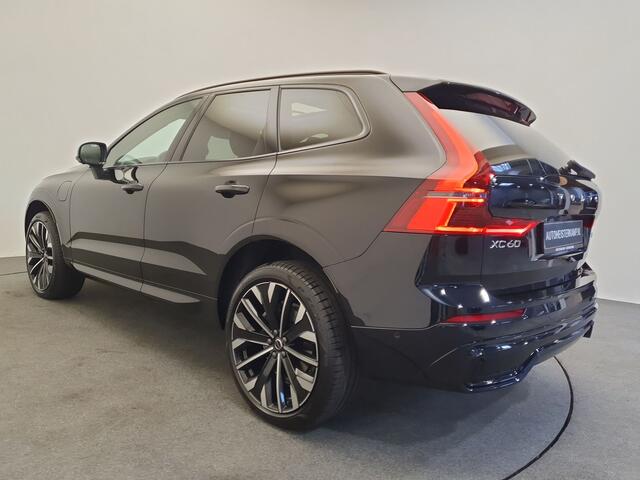 Volvo XC60 2.0 T6 Plug-in hybrid AWD Ultra Dark ¤78.942,- nieuw, Wegklapbare trekhaak, Panoramadak, Harman/Kardon