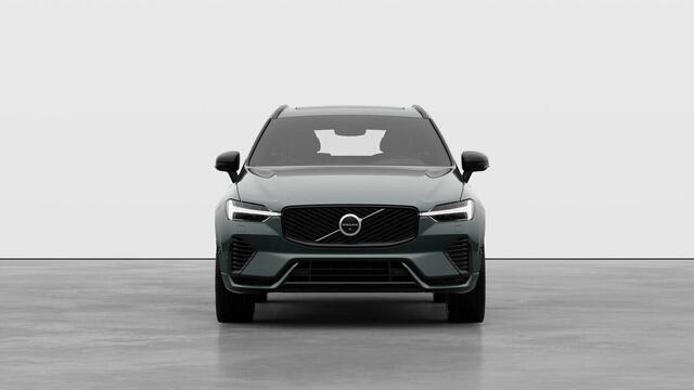 Volvo XC60 2.0 T6 Plug-in hybrid AWD Ultra Dark / Luchtvering / Pano. dak / Elek. verstelbare stoelen / Stoel + stuurverwarming / 22" velgen / Cardamom interieur / Harman Kardon / Head-up display /