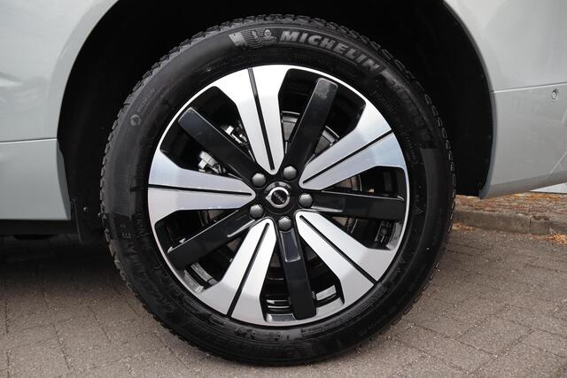 Volvo XC60 2.0 T6 Plug-in hybrid AWD Plus Dark | 360-camera | Schuif/kanteldak | Stuur & Stoelverwarming V+A | Trekhaak |