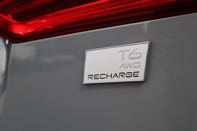 Volvo XC60 2.0 T6 Plug-in hybrid AWD Plus Dark | 360-camera | Schuif/kanteldak | Stuur & Stoelverwarming V+A | Trekhaak |