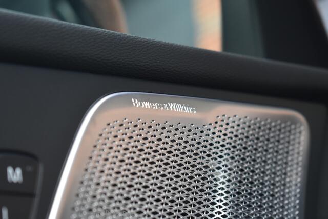 Volvo XC60 T6 350PK Plug-in hybrid AWD Ultra Dark Executive Edition |