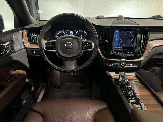 Volvo XC60 2.0 T8 Plug-in hybrid AWD Inscription Aut. | panorama | trekhaak | luchtvering | pilot-assist |