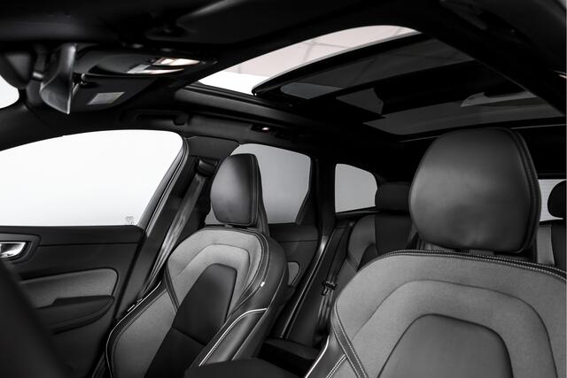 Volvo XC60 2.0 T8 Plug-in hybrid AWD Plus Black Edition - Automaat | S/K Panodak | Dig.Cockpit | Adapt.Cruise | Stoel-+Stuurverw. | 360 Camera | NAV+App.Connect | Auto.Airco | Harmon Kardon | LM 21" | 2481
