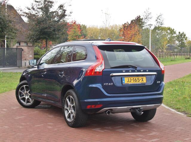 Volvo XC60 2.0 D3 FWD Ocean Race | Panoramadak | Camera | Cruise Control | Trekhaak | Leer | Automaat |