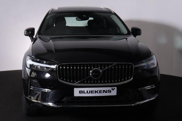 Volvo XC60 T6 Recharge AWD Core Bright - LONG RANGE - Panorama/schuifdak - IntelliSafe Assist & Surround - Parkeercamera achter - Verwarmde voorstoelen, stuur & achterbank - Parkeersensoren voor & achter - Draadloze tel. lader - Elektr. inklapbare trekhaak - 18' LMV