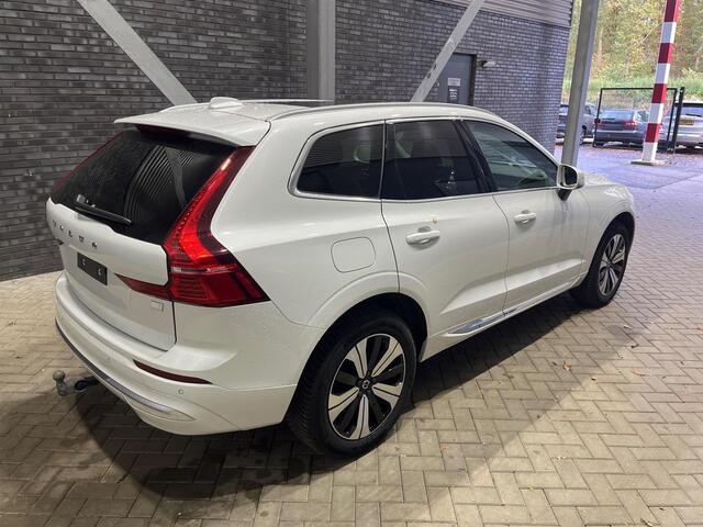 Volvo XC60 T6 Plug-in hybrid Plus Bright | ACC | Panoramadak | Trekhaak | harman/kardon | Stoel+Stuurverwarming