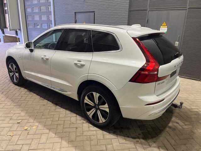 Volvo XC60 T6 Plug-in hybrid Plus Bright | ACC | Panoramadak | Trekhaak | harman/kardon | Stoel+Stuurverwarming