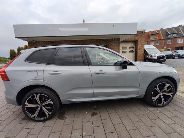 Volvo XC60 2.0 T8 Plug-in hybrid AWD Plus Dark (335kW/455PK) FULL OPTION ** 1e EIG - Ex VOLVO - ¤ 25.000,= onder NP ** ** INFORMEER OOK NAAR ONZE AANTREKKELIJKE FINANCIAL-LEASE TARIEVEN **