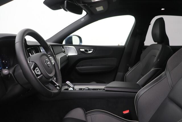 Volvo XC60 B5 AWD Ultimate Bright | Luchtvering | Bowers&Wilkins | Head-Up | 22 Inch | ACC | Panoramadak