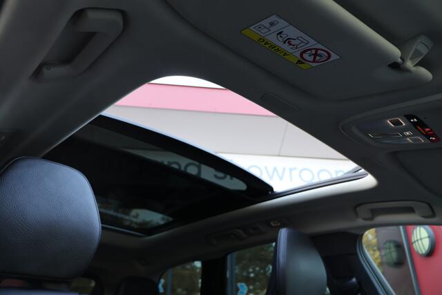 Volvo XC60 2.0 T6 Plug-in hybrid AWD Inscription | Origineel NL | Panoramadak | Camera | Trekhaak | Leder | ACC |