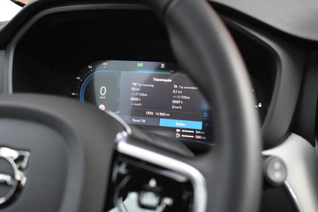 Volvo XC60 T6 350PK Plug-in hybrid AWD Plus Dark | 360 Camera | Trekhaak |