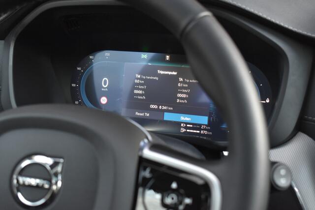 Volvo XC60 T6 350PK Plug-in hybrid AWD Ultra Dark | Trekhaak | 360 Camera |