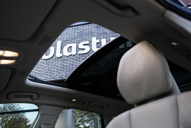 Volvo XC60 2.0 T6 Plug-in hybrid AWD Ultra Bright , Panoramadak, Trekhaak,