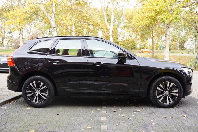 Volvo XC60 2.0 Recharge T6 AWD Business Pro / Panoramadak / Trekhaak / Stuurverwarming / ACC / 360 Camera /