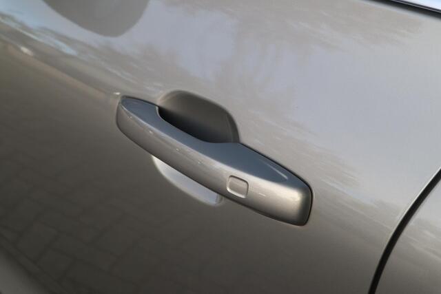 Volvo XC60 2.0 T8 Twin Engine AWD Inscription | Bowers & Wilkins Audiosysteem| Luchtvering| Geventileerde voorstoelen met massagefunctie| 360* Camera| Head-Up Display|