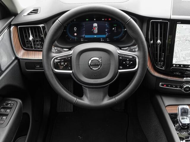 Volvo XC60 2.0 T8 Plug-in hybrid AWD ULTRA Dark (335kW/455PK) FULL OPTION (PANO / TREKH) ** 1e EIG - Ex VOLVO ** INFORMEER OOK NAAR ONZE AANTREKKELIJKE FINANCIAL-LEASE TARIEVEN **