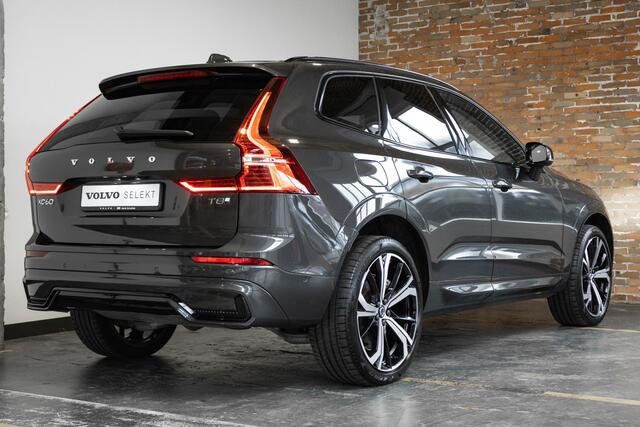 Volvo XC60 T8 Plug-in hybrid AWD Ultra Dark | 360° Parkeercamera | Stoelverwarming | 21'' Lichtmetalen velgen | Luchtvering | Electrische Wegklapbare Trekhaak | Harman Kardon Premium Audio | Google Infotainment | Longe Range
