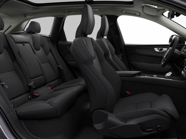 Volvo XC60 2.0 T6 Plug-in hybrid AWD Plus Dark Automaat / Panoramadak / Head-up display / 360* camera / 20" velgen / MY2026