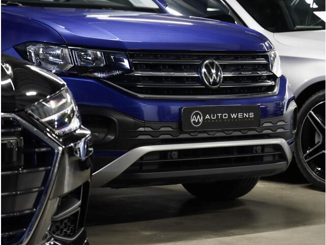 Volvo XC60 B4 Plus Dark Auto Panoramadak Harman Kardon