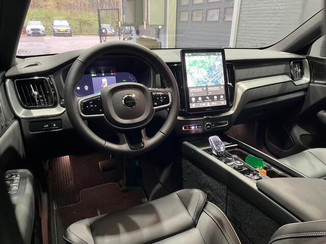 Volvo XC60 T6 Plug-in hybrid Plus Black Edition | FACELIFT | MY2026! | Luchtvering | Head-Up | 360° Camera | ACC