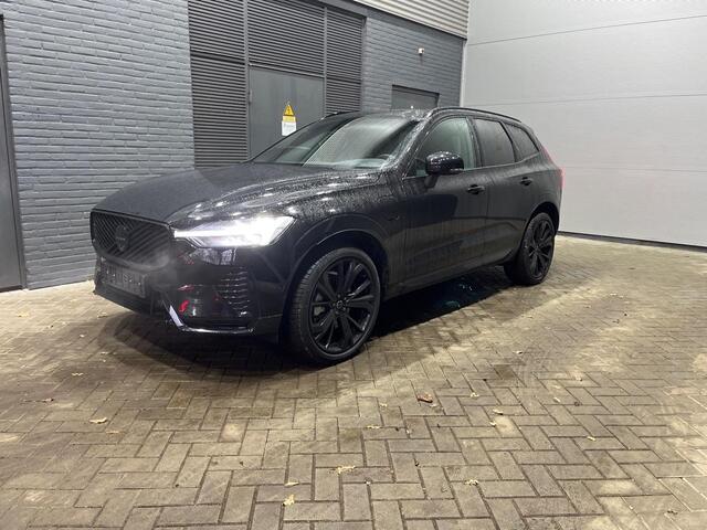 Volvo XC60 T6 Plug-in hybrid Plus Black Edition | FACELIFT | Trekhaak | 360° Camera | Head-Up | Panoramadak | 21 Inch