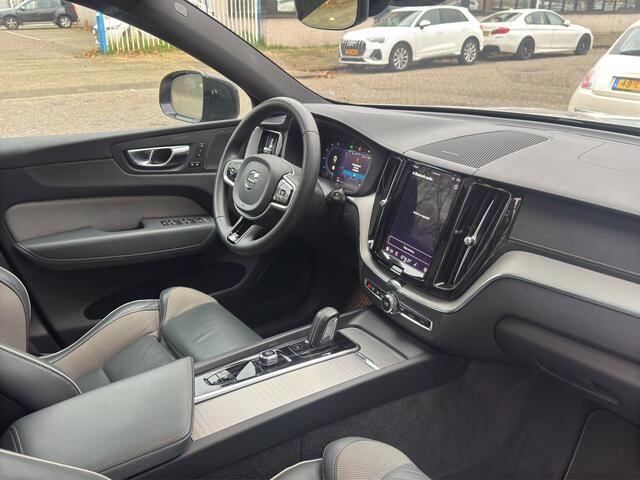 Volvo XC60 2.0 Recharge T8 AWD R-Design | Pano | Trekhaak | H&K | 360* | Adaptive |