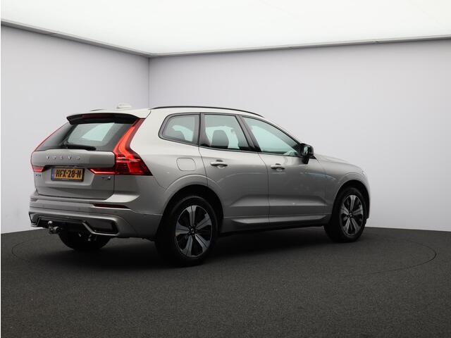 Volvo XC60 T6 AWD Plug-in hybrid AWD Plus Dark / Trekhaak / Pan. dak / Elektr. bed. stoelen / Stoel+stuur+achterbankverwarming