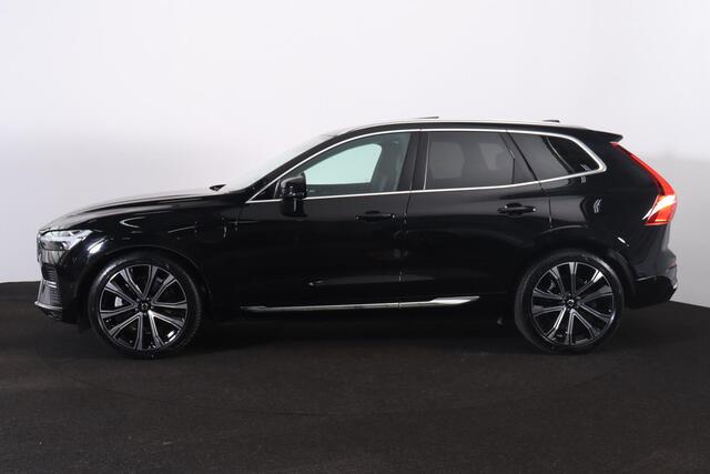 Volvo XC60 T6 Recharge AWD Plus Dark - Luchtvering - Panorama/schuifdak - IntelliSafe Assist & Surround - 360º Camera - Harman/Kardon audio - Adaptieve LED koplampen - Verwarmde voorstoelen, stuur & achterbank - Parkeersensoren voor & achter - Elektr. bedienb. voors
