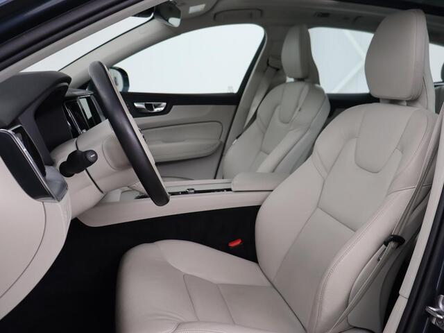 Volvo XC60 2.0 Recharge T6 AWD Business Pro | Panoramadak | Leder | Camera | Carplay | Navigatie | Full LED | Cruise control | Parkeerverwarming | PHEV | Plug In