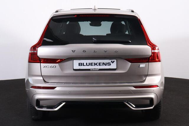 Volvo XC60 T6 Recharge AWD Plus Dark - LONG RANGE - Panorama/schuifdak - IntelliSafe Assist & Surround - 360º Camera - Harman/Kardon audio - Adaptieve LED koplampen - Verwarmde voorstoelen, stuur & achterbank - Parkeersensoren voor & achter - Elektr. bedienb. voorst