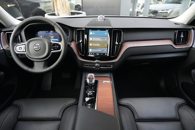 Volvo XC60 2.0 T6 Plug-in hybrid AWD Ultimate Bright 350pk Bowers&wilkins/Panoramadak/Luchtvering