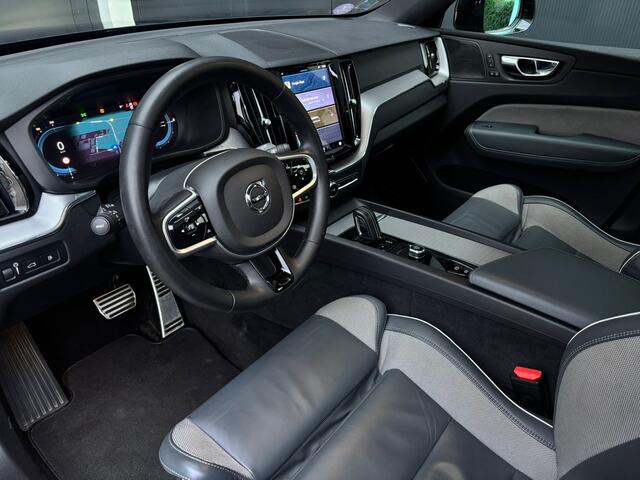 Volvo XC60 2.0 T6 Plug-in Hybrid AWD R-Design Panodak Harman Kardon Trekhaak Dealer Onderhouden