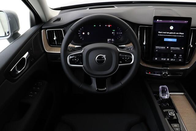 Volvo XC60 II T6 PLUG-IN HYBRID AWD ULTRA BRIGHT *NIEUW!* -PANO.DAK|HARMAN/KARDON|360°CAM|ADAP.LED|HEAD-UP DISP.|PRIVACY.GLAS|FACELIFT