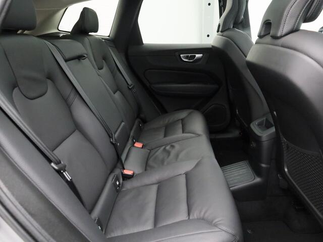 Volvo XC60 2.0 T6 Plug-in hybrid AWD Ultimate Dark Long Range | PANO | 360° | HUD | H&K | ADAPTIVE | MEMORY | STOEL- EN STUURVERW.