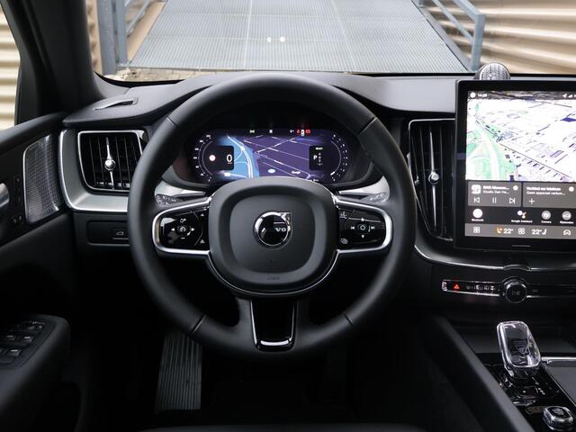 Volvo XC60 T8 Plug-in hybrid AWD Ultra Black Edition | FULL OPTION | Luchtvering | Bowers & Wilkins | Gelaagd glas