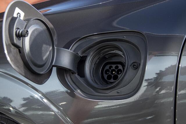 Volvo XC60 RECHARGE T6 AWD INSCRIPTION EXPRESSION LUCHTVERING / HEY GOOGLE / PANO / TREKHAAK