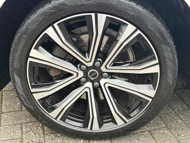 Volvo XC60 2.0 T8 Plug-in hybrid AWD Inscription Pano-Dak | Trekhaak | HUD | 360-camera | Harman Kardon |