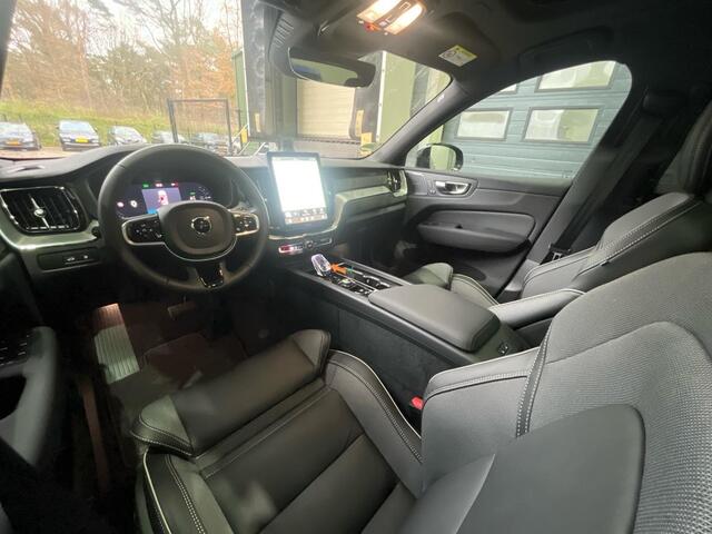 Volvo XC60 T6 Plug-in hybrid Plus Black Edition | FACELIFT | MY2026! | Luchtvering | Head-Up | 360° Camera | ACC