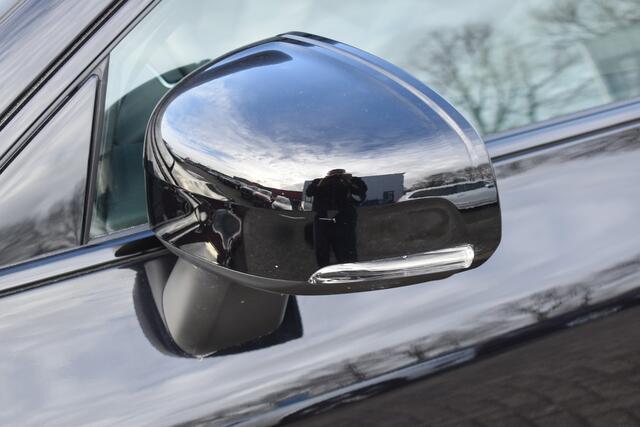 Volvo XC60 T6 350PK Automaat Plug-in hybrid AWD Plus Dark | Trekhaak | ACC | Allseason | Blis | Leder | Stuurverwarming