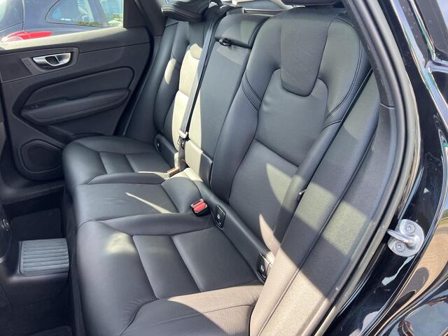 Volvo XC60 2.0 T8 Plug-in hybrid AWD Inscription Zuid | 455pk | Parking Pack | Stoelverwarming | 2.250kg Trekgewicht